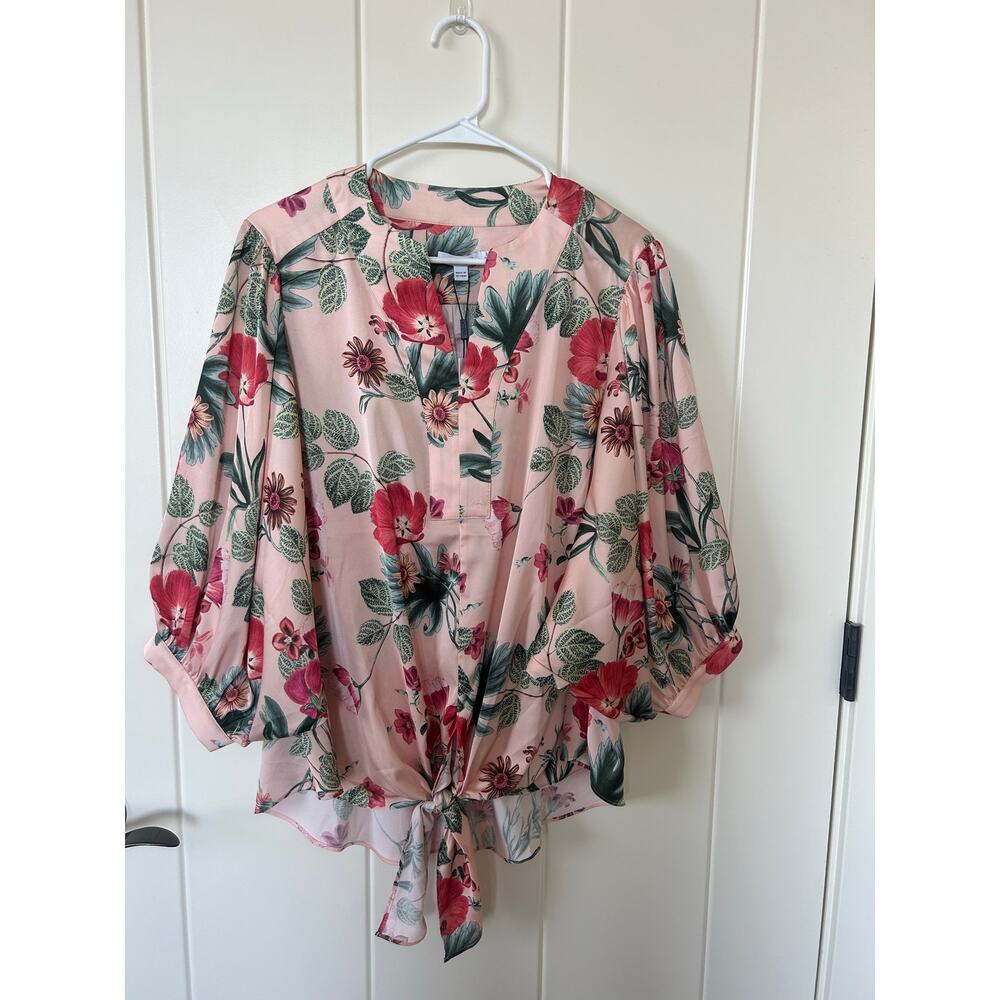 Chicos Coral Blossom Floral Satin Tie Front Top Size 2